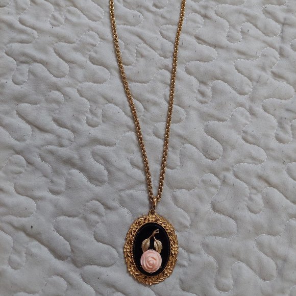 Victorian style double sided rose pendant with mirror - Picture 2 of 7